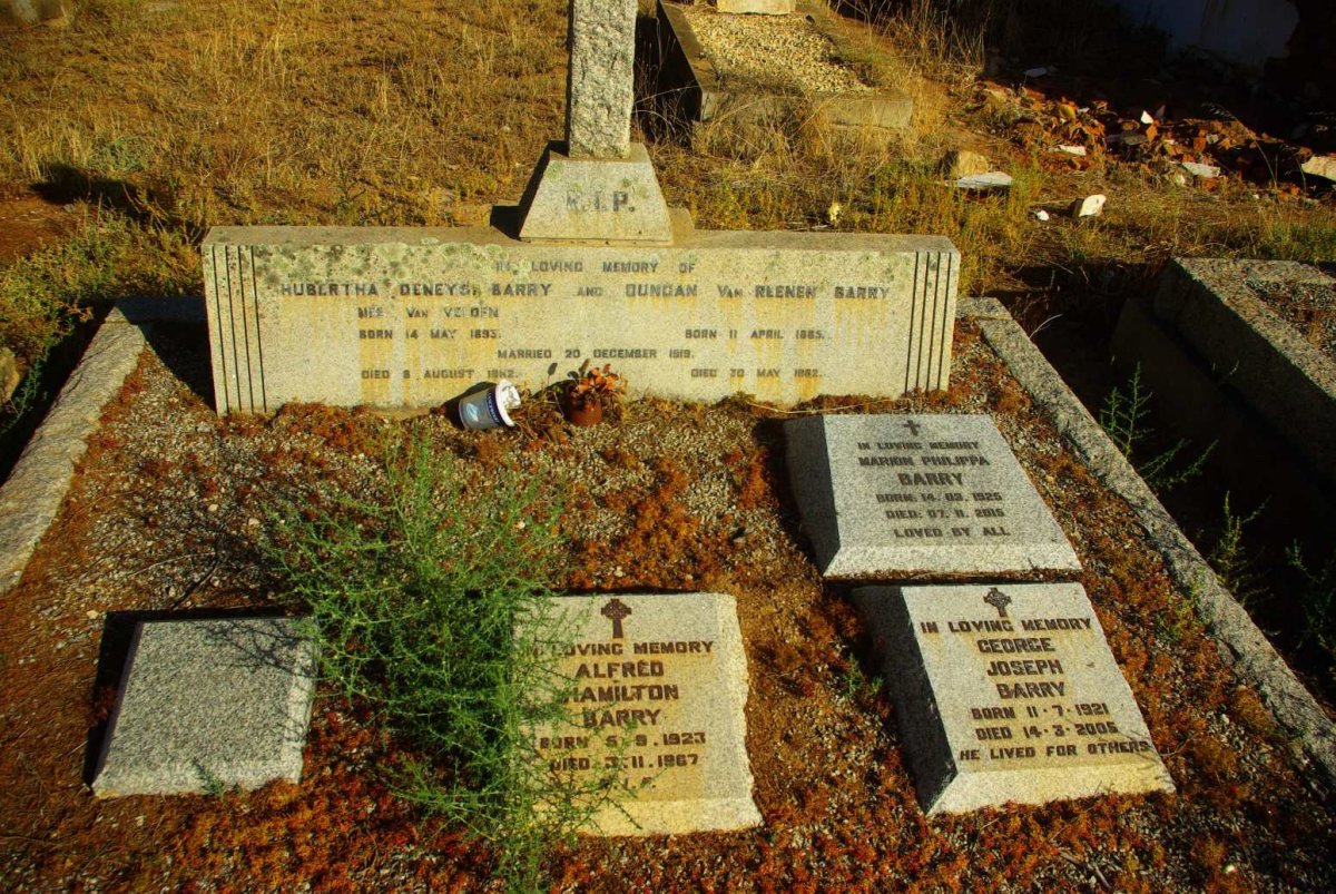 BARRY Duncan Van Reenen 1885-1982 &amp; Hubertha Deneys VAN VELDEN 1893-19?2