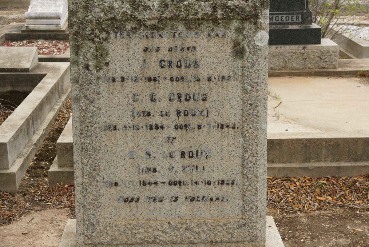 CROUS J. 1861-1921 &amp; C.C. LE ROUX 1864-1945 :: V. ZYL E.S. nee LE ROUX 1844-1923