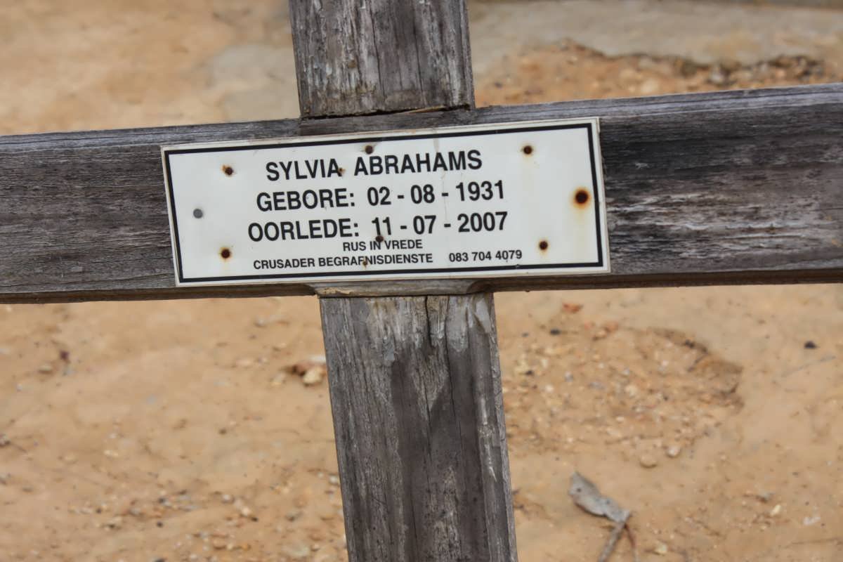 ABRAHAMS Sylvia 1931-2007