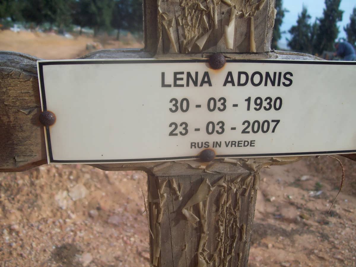 ADONIS Lena 1930-2007