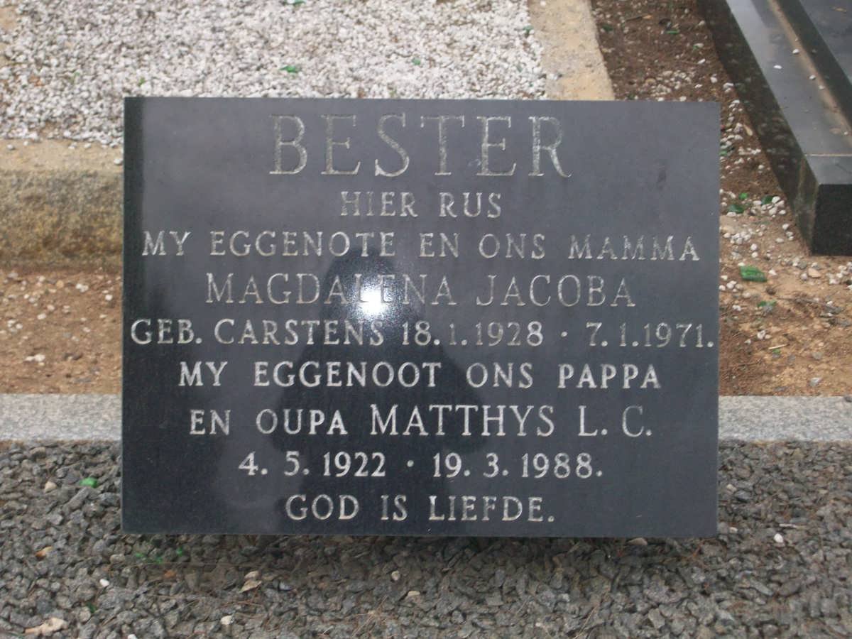 BESTER Matthys L.C. 1922-1988 &amp; Magdalena Jacoba CARSTENS 1928-1971
