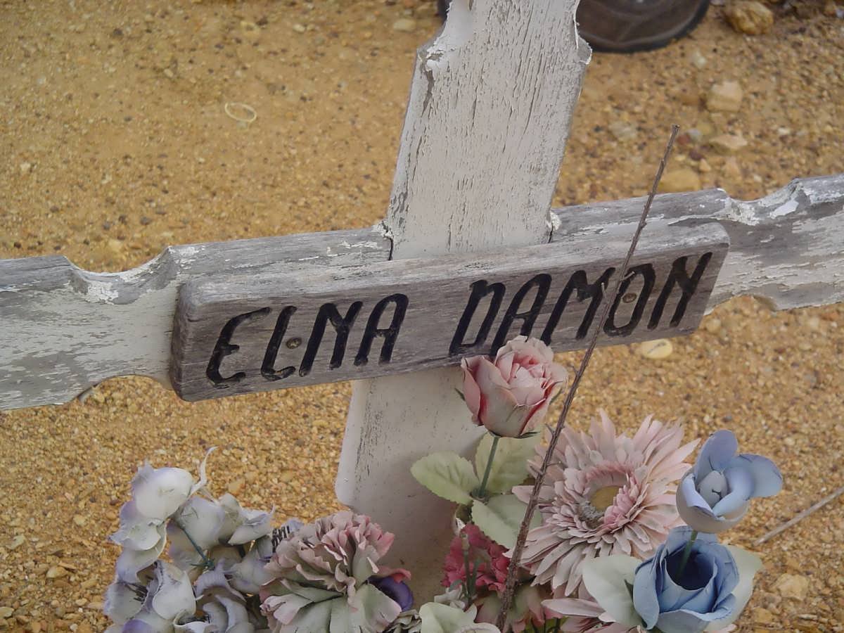 DAMON Elna
