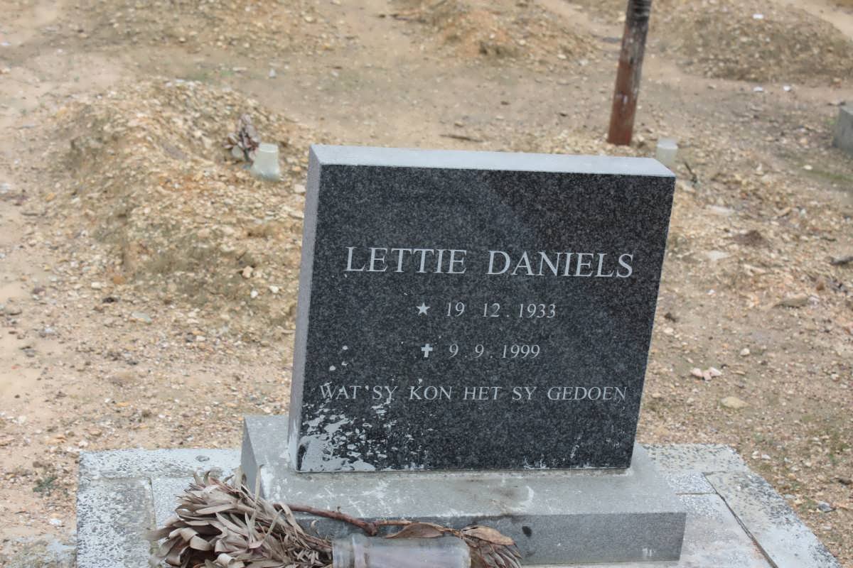 DANIELS Lettie 1933-1999