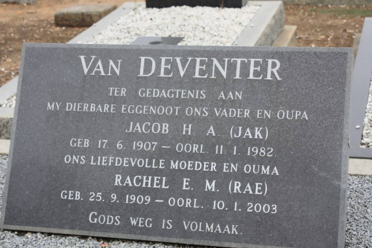DEVENTER Jacob H.A., van 1907-1982 &amp; Rachel E.M. 1909-2003