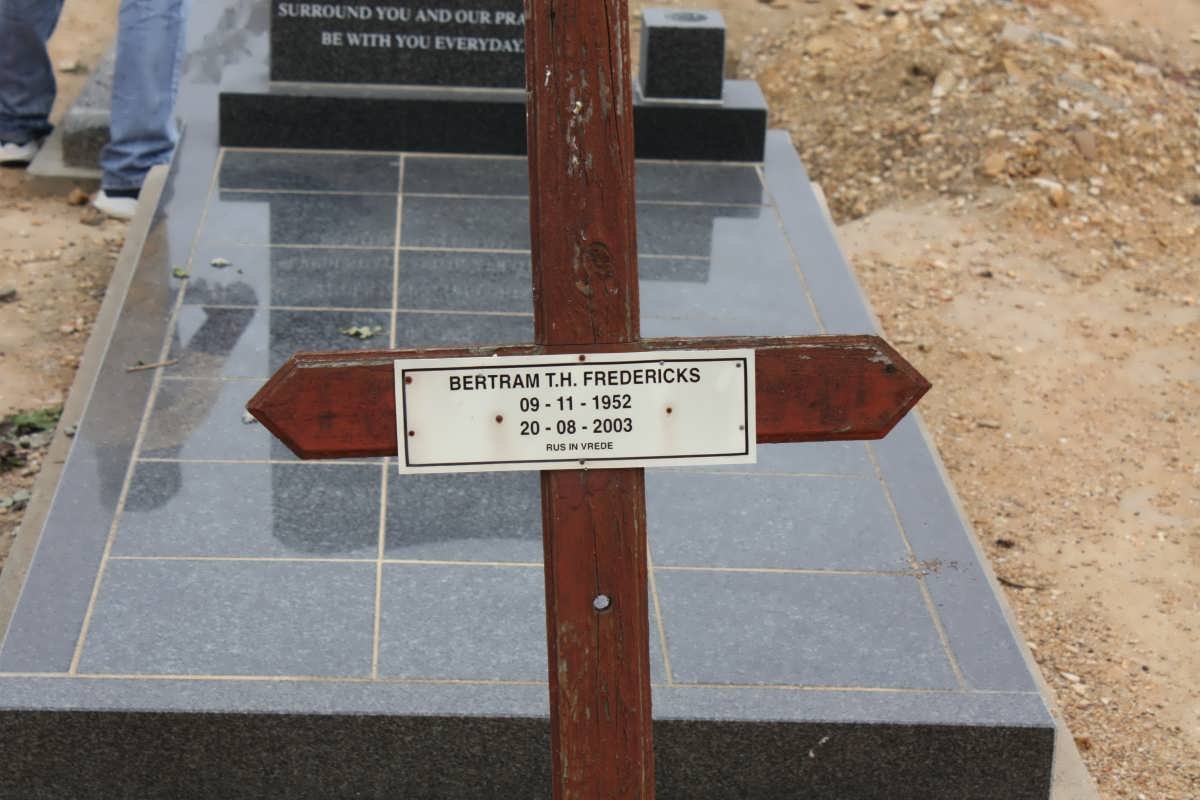 FREDERICKS Bertram T.H. 1952-2003