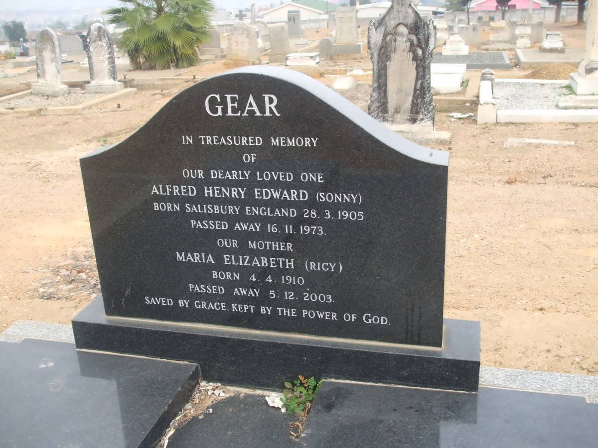 GEAR Alfred Henry Edward 1905-1973 &amp; Maria Elizabeth 1910-2003