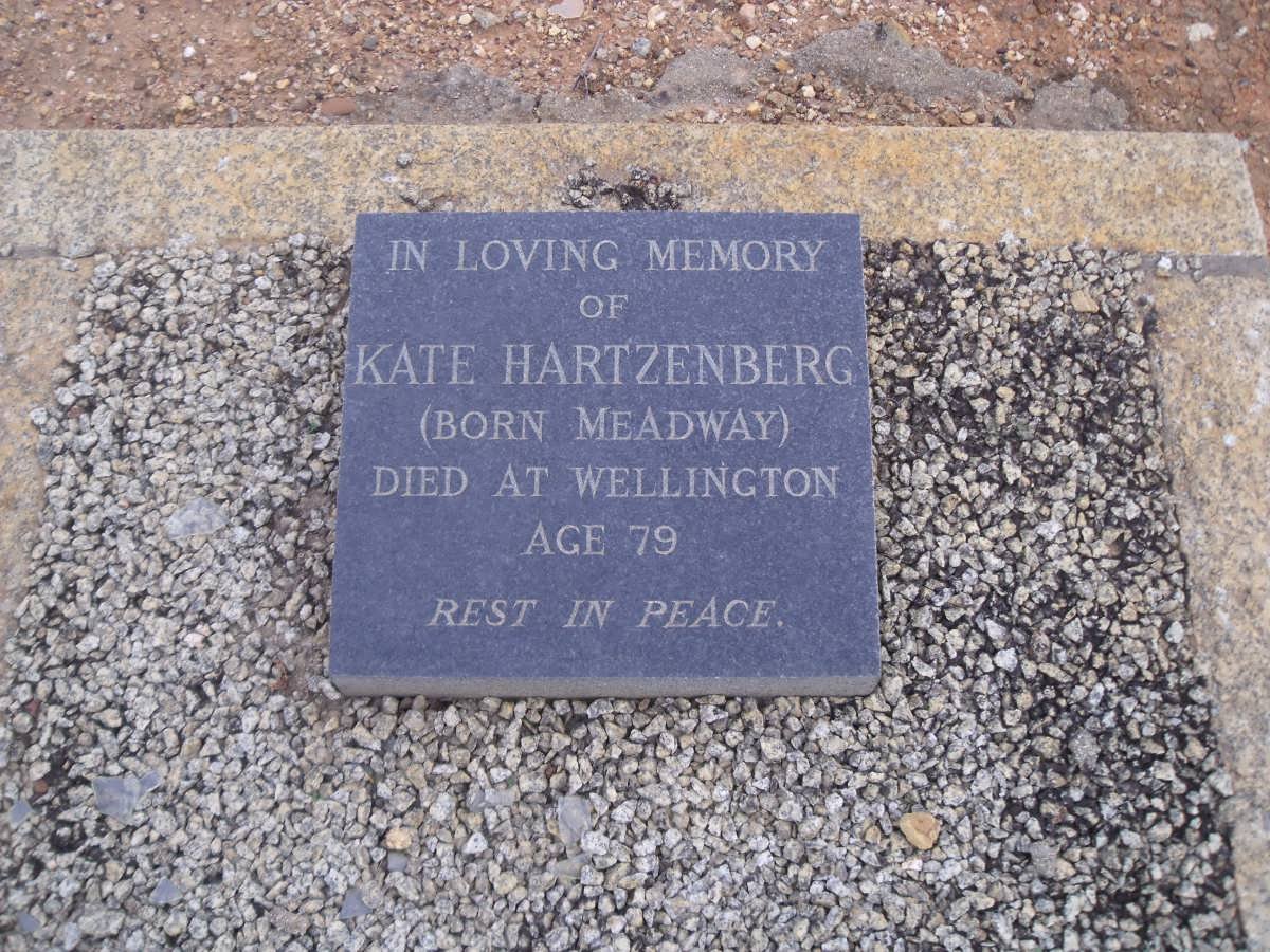 HARTZENBERG Kate nee MEADWAY