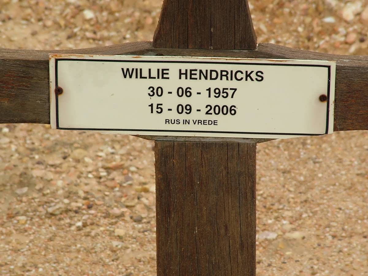 HENDRICKS Willie 1957-2006