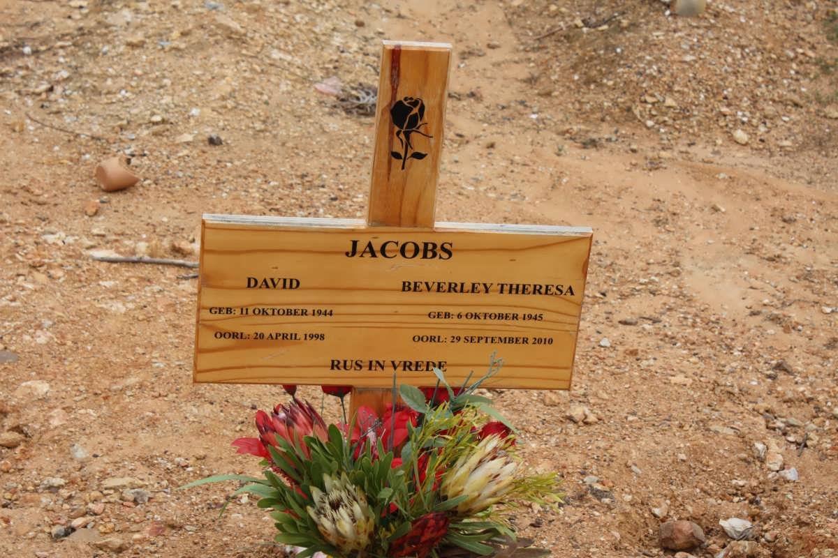 JACOBS David 1944-1998 &amp; Beverley Theresa 1945-2010