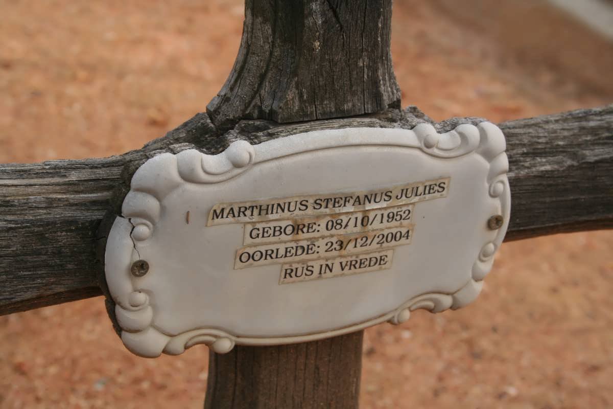 JULIES Marthinus Stefanus 1952-2004