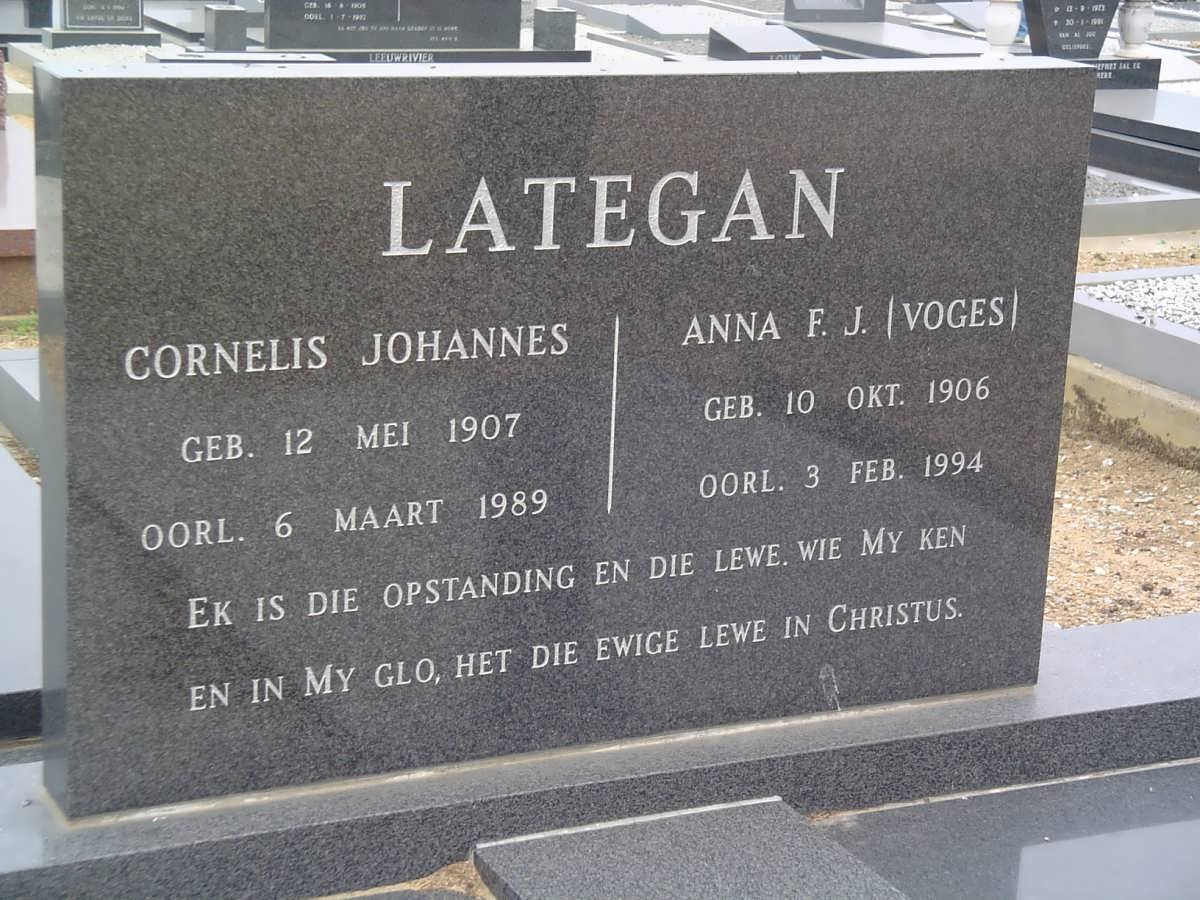 LATEGAN Cornelis Johannes 1907-1989 &amp; Anna F.J. VOGES 1906-1994