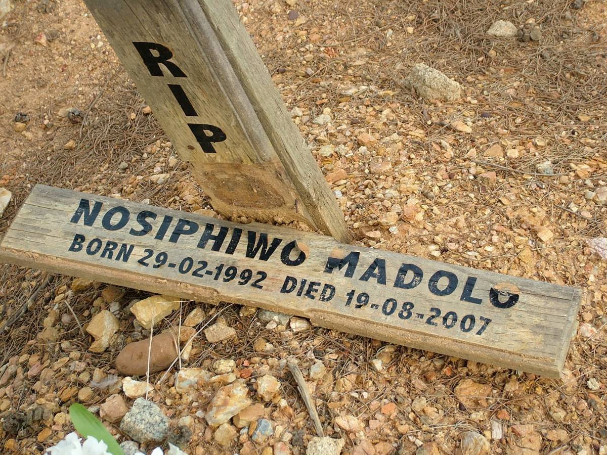 MADOLO Nosiphiwo 1992-2007
