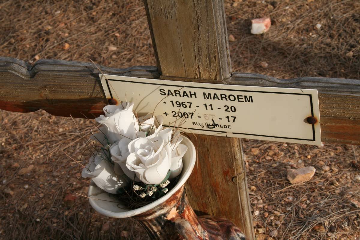 MAROEM Sarah 1967-2007