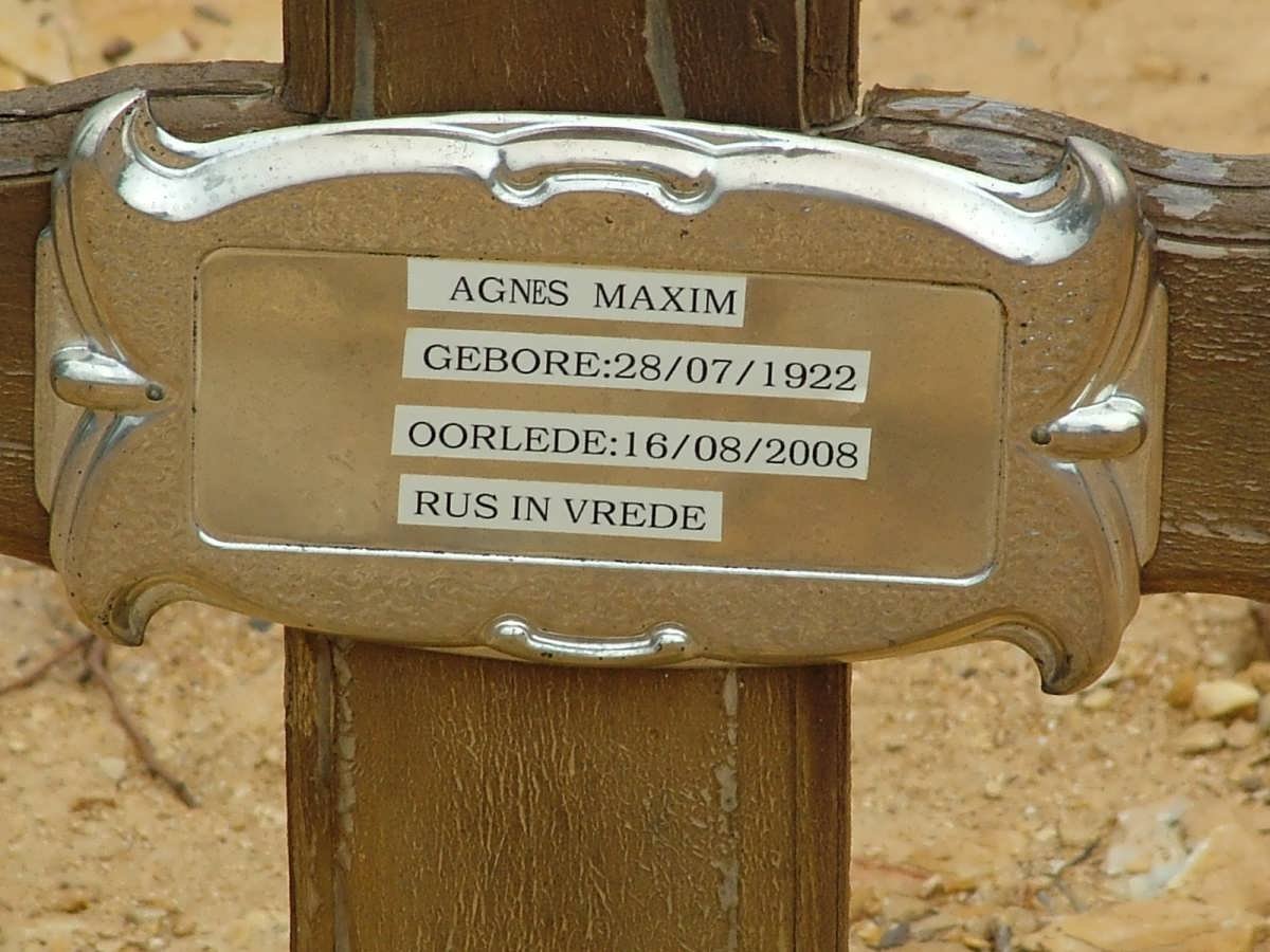 MAXIM Agnes 1922-2008