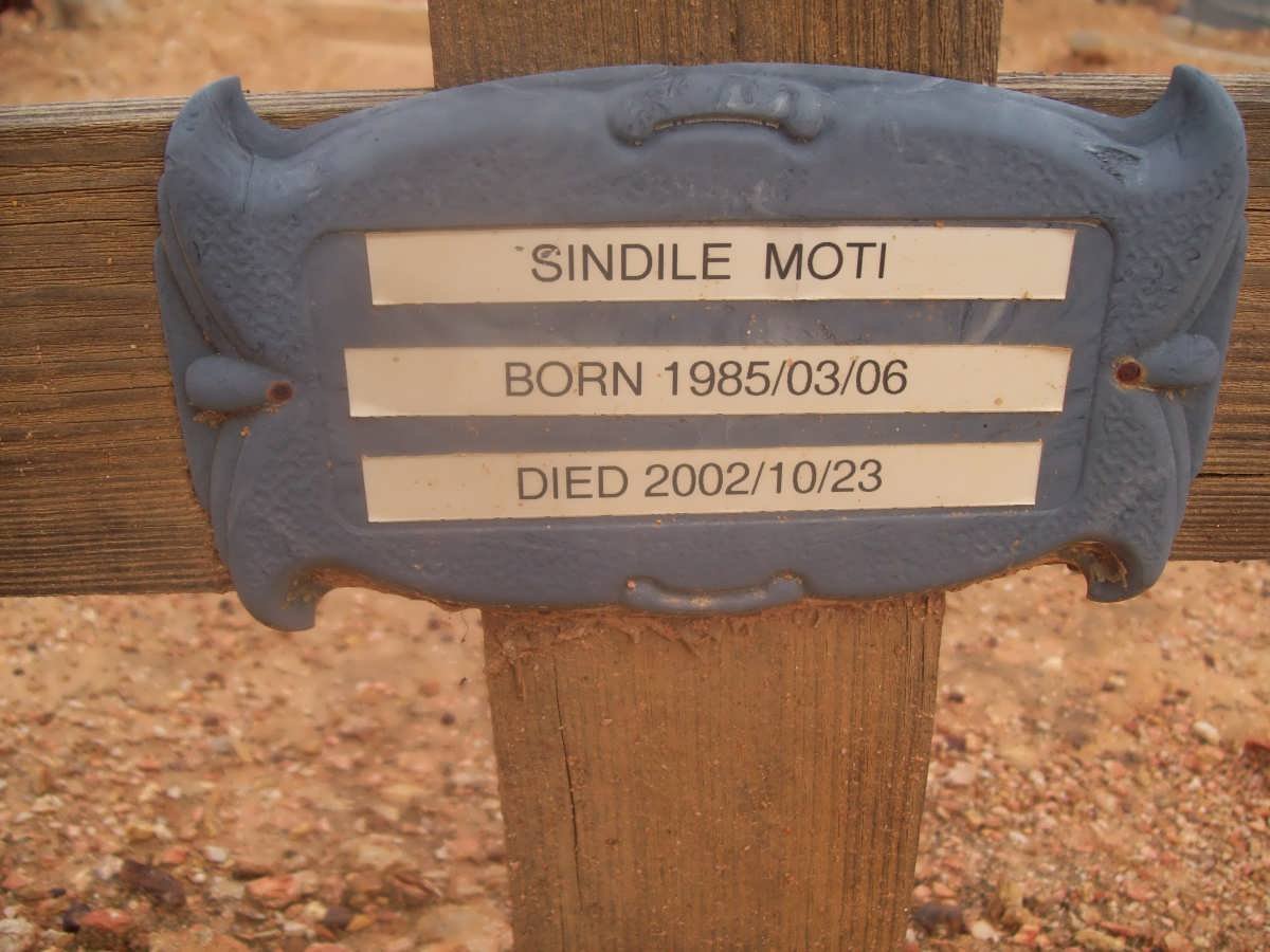 MOTI Sindile 1985-2002
