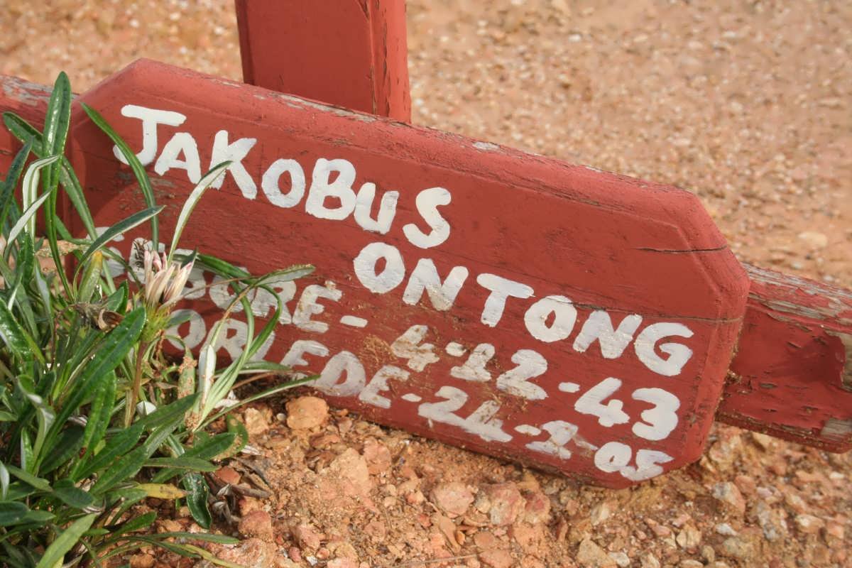 ONTONG Jakobus 1943-2005