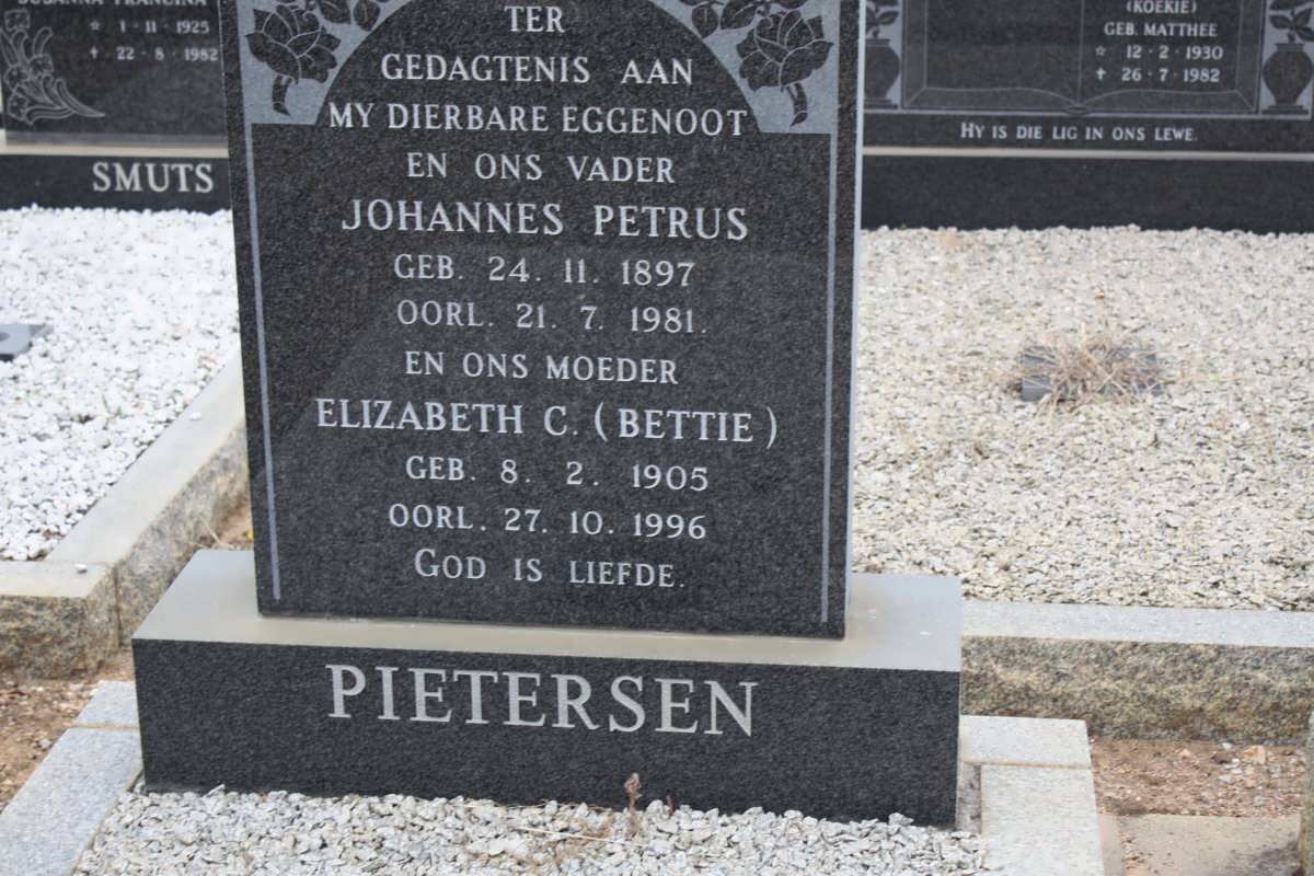PIETERSEN Johannes Petrus 1897-1981 &amp; Elizabeth C. 1905-1996