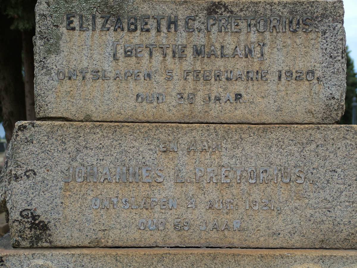 PRETORIUS Johannes L. -1921 &amp; Elizabeth C. MALAN -1920