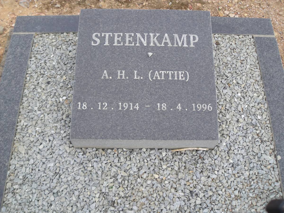 STEENKAMP A.H.L. 1914-1996