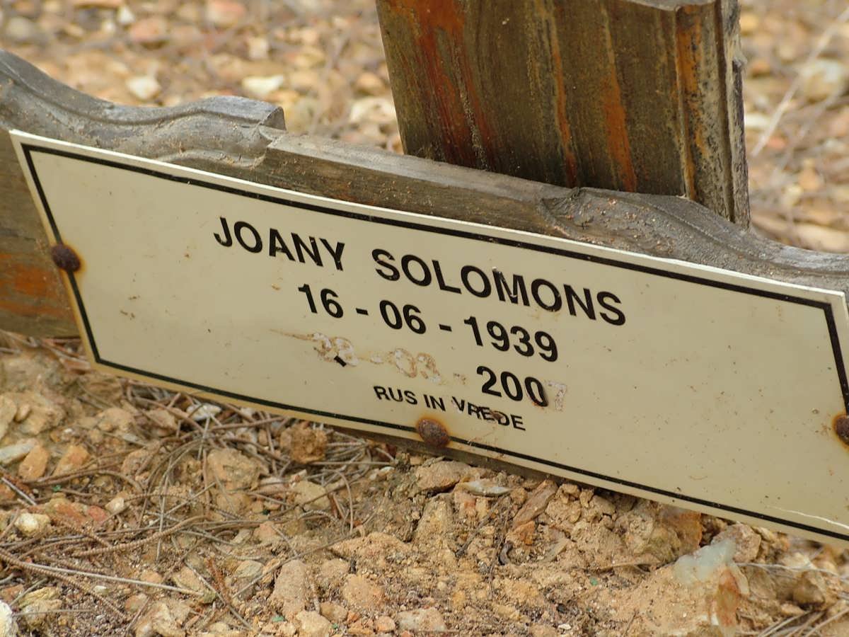 SOLOMONS Joany 1939-2007