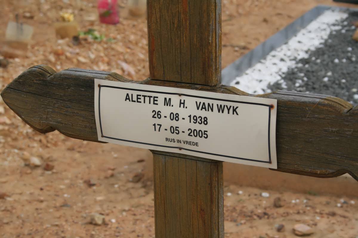 WYK Alette M.H., van 1938-2005