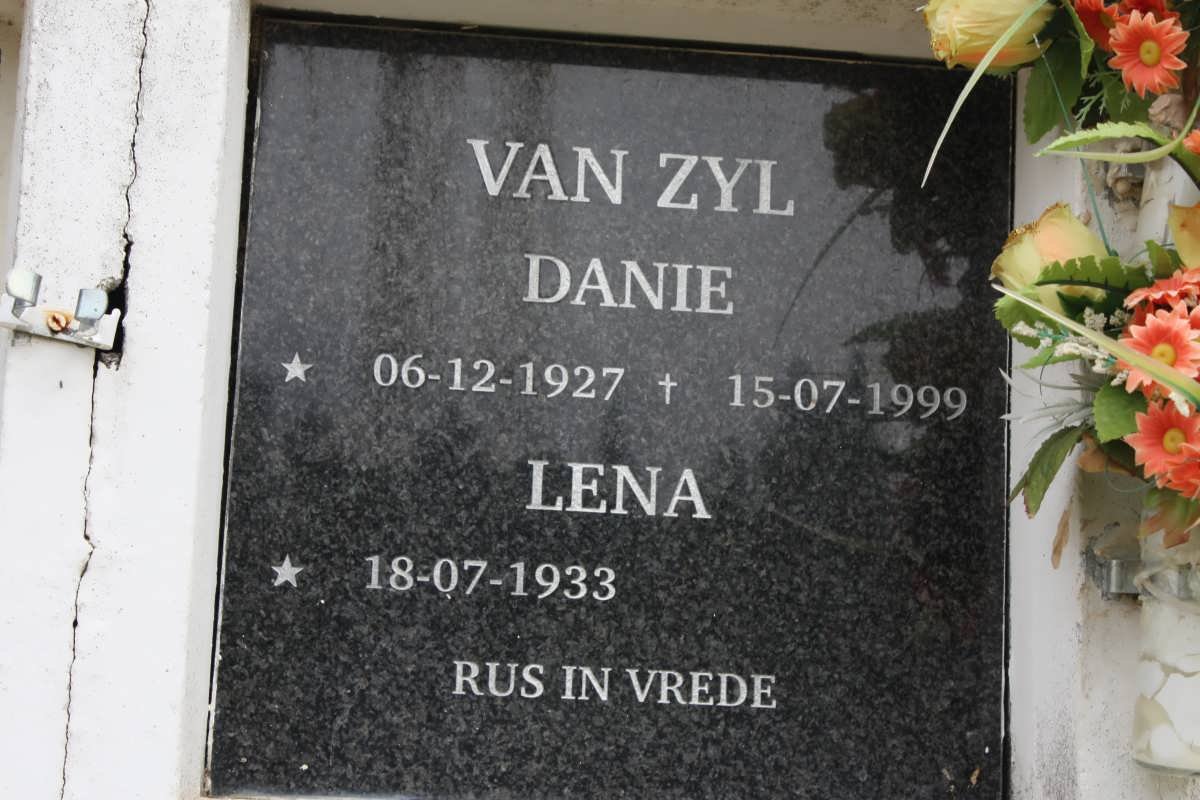ZYL Danie, van 1927-1999 &amp; Lena 1933-