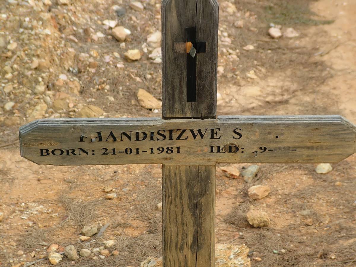 ? S? ?handisizwe 1981-?
