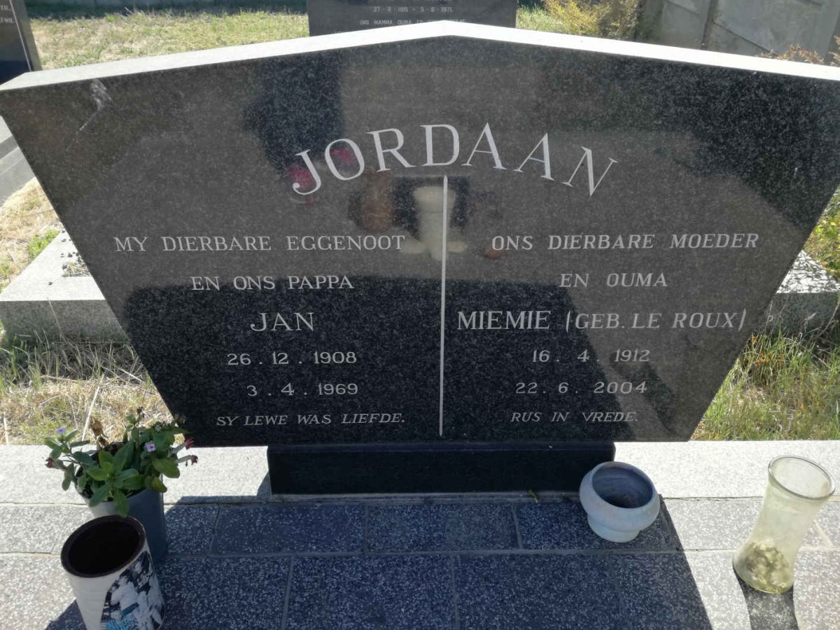 JORDAAN Jan 1908-1969 &amp; Miemie LE ROUX 1912-2004