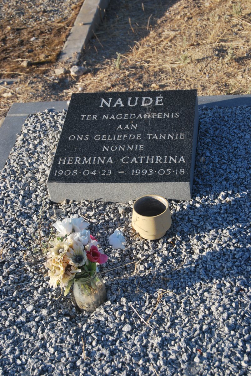 NAUDÉ Hermina Cathrina 1908-1993