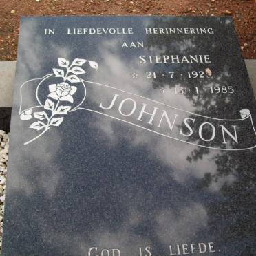 JOHNSON Stephanie 1925-1985