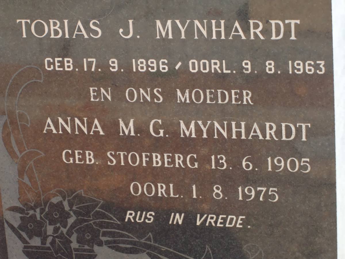 MYNHARDT Tobias J. 1896-1963 &amp; Anna M.G. 1905-1975
