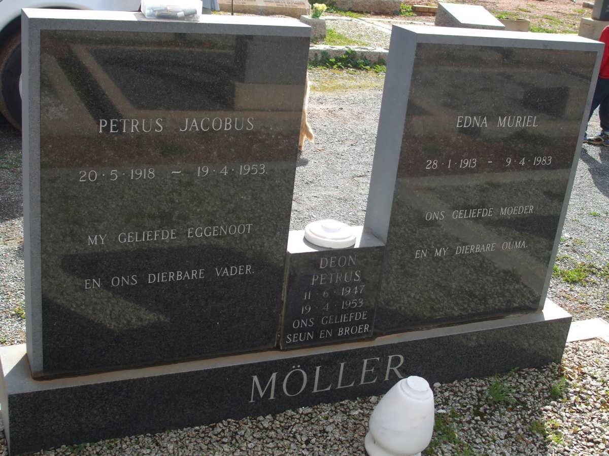 MOLLER Petrus Jacobus 1918-1953 &amp; Edna Muriel 1913-1983 :: MOLLER Deon Petrus 1947-1953