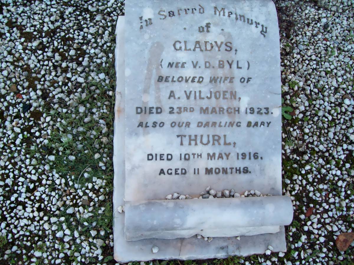 VILJOEN Gladys nee V.D. BYL -1923 :: VILJOEN Thurl -1916