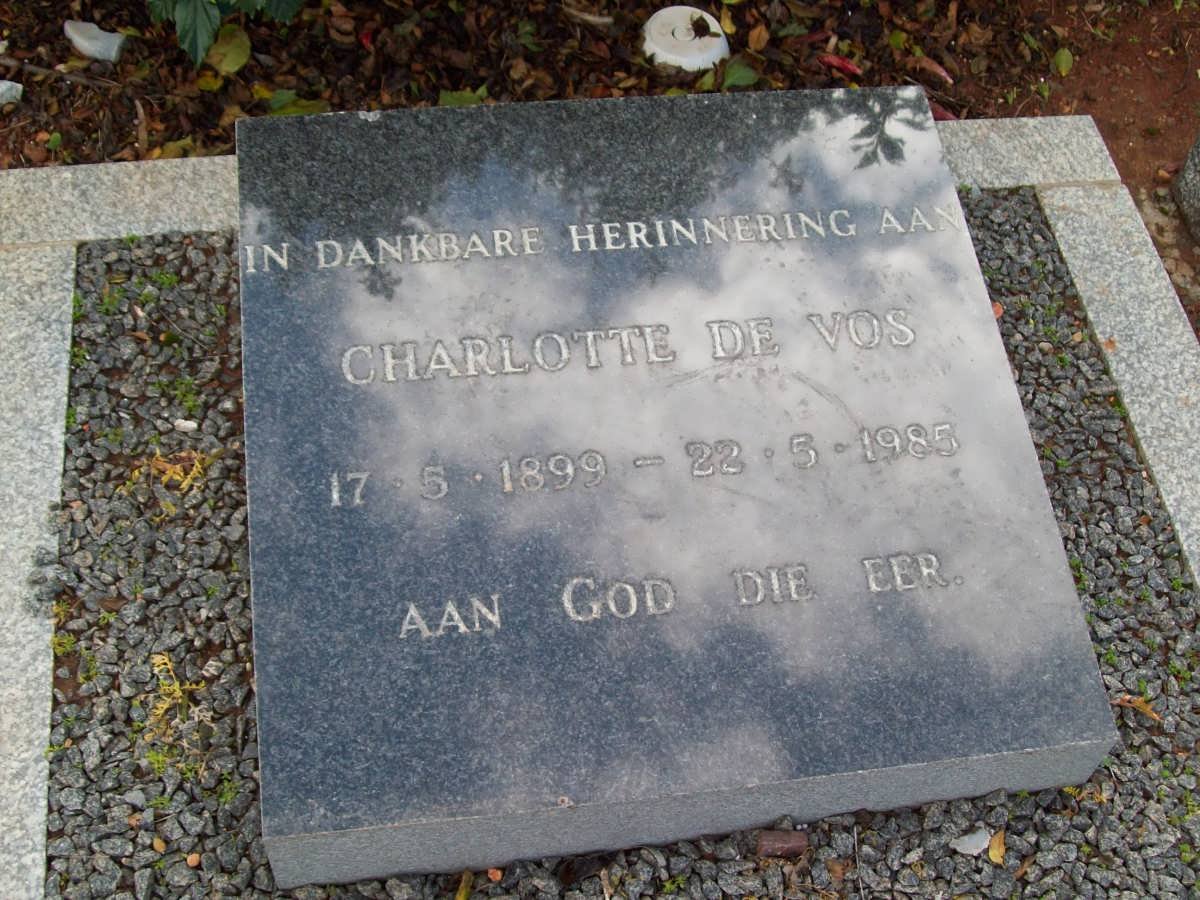 VOS Charlotte, de 1899-1985