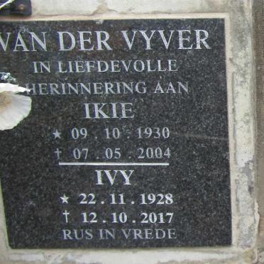 VYVER Ikie, van der 1930-2004 & Ivy 1928-2017