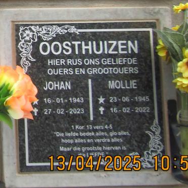 OOSTHUIZEN Johan 1943-2023 & Mollie 1945-2022