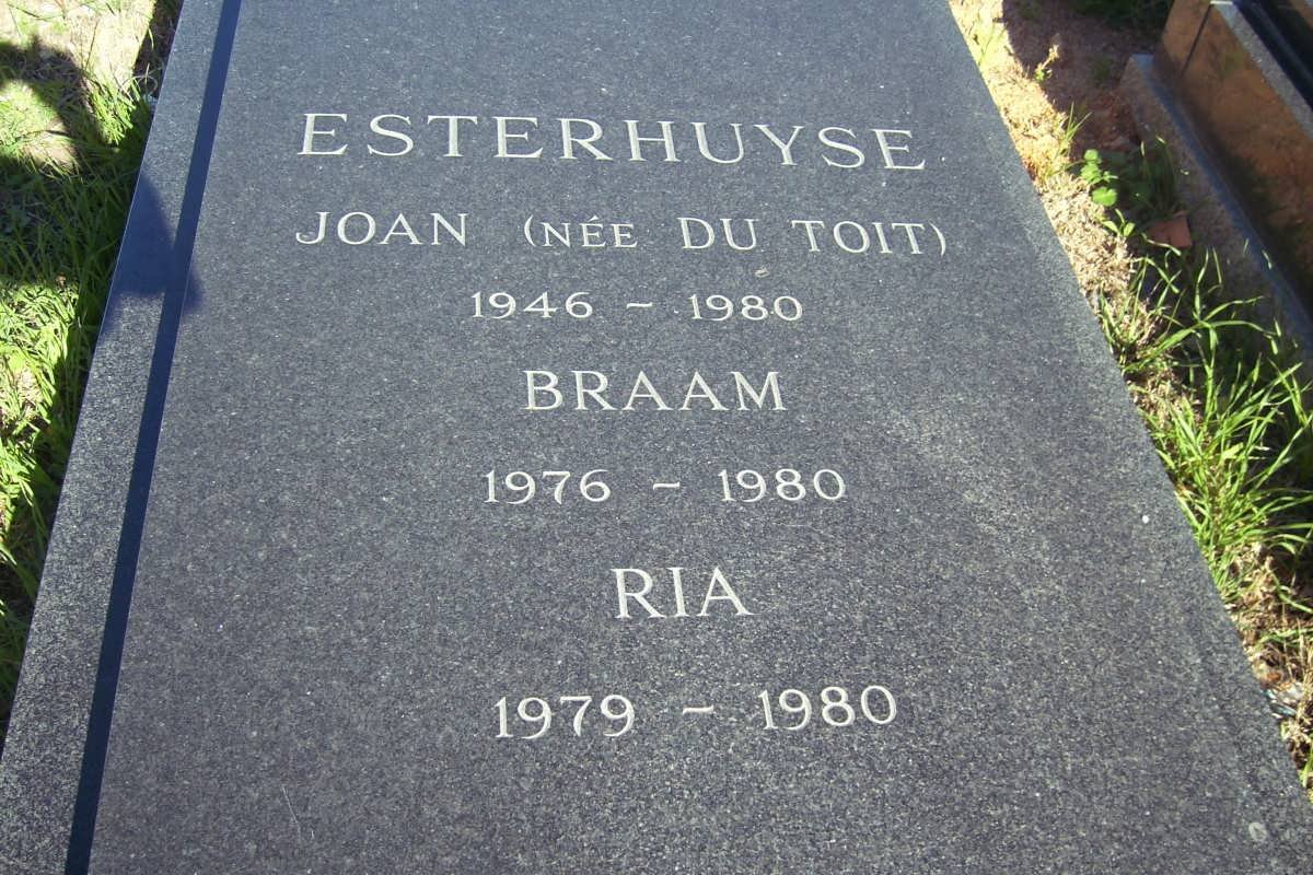 ESTERHUYSE Joan nee DU TOIT 1946-1980 :: ESTERHUYSE Braam 1976-1980 :: ESTERHUYSE Ria 1979-1980