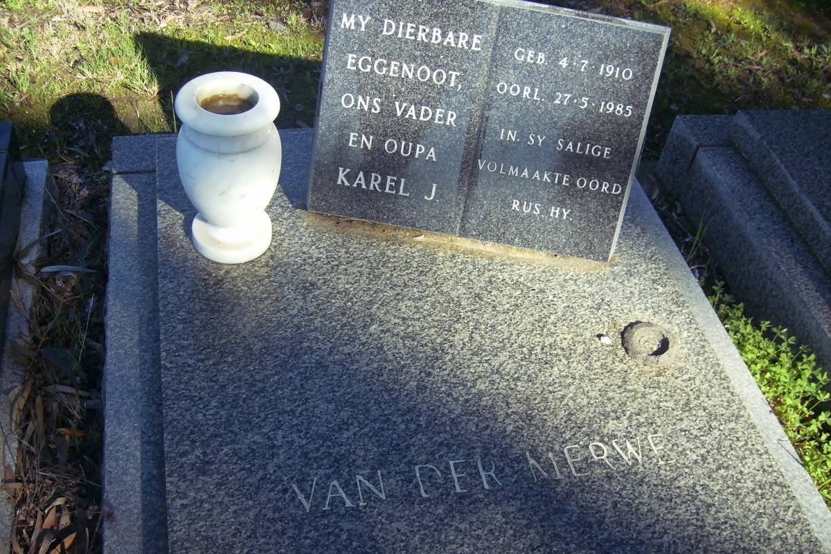 MERWE Karel J., van der 1910-1985