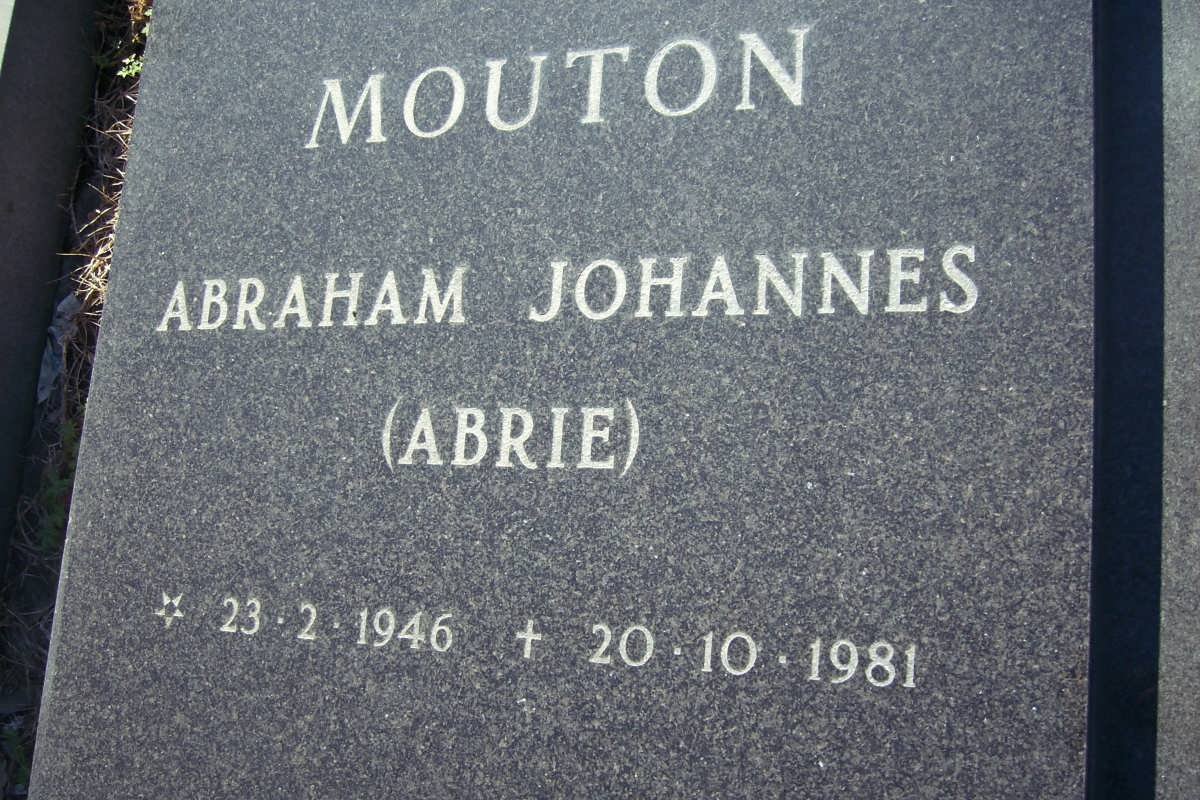 MOUTON Abraham Johannes 1946-1981