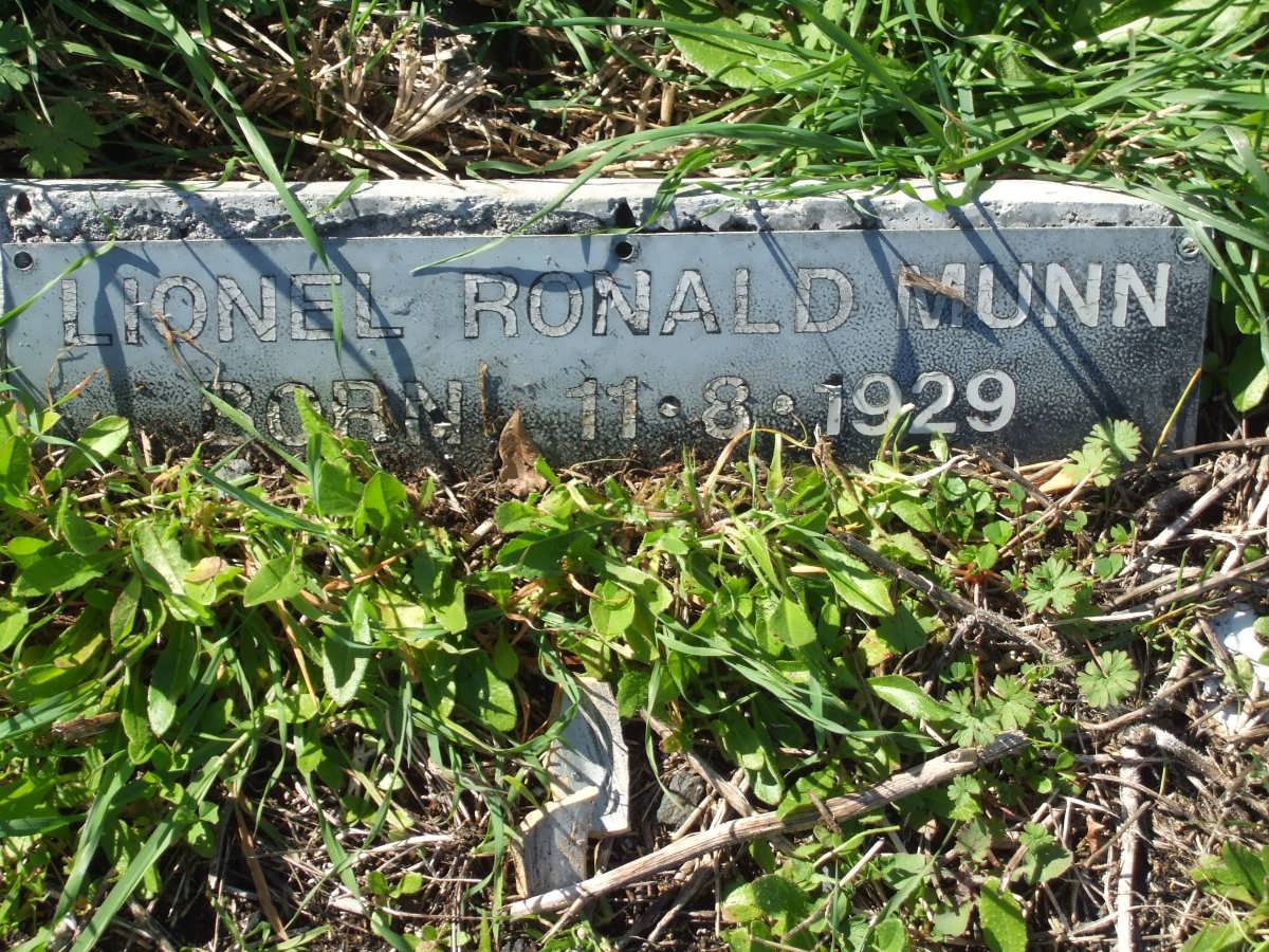 MUNN Lionel Ronald 1929-