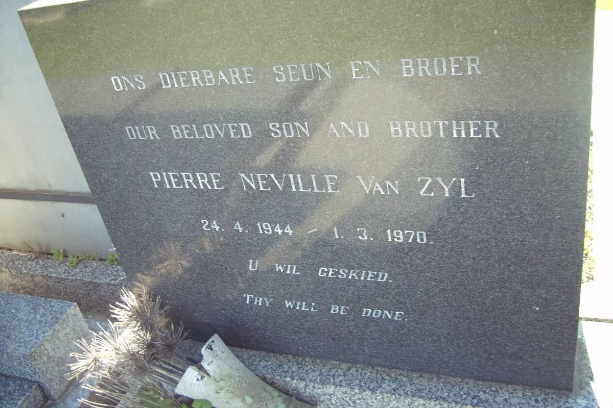 ZYL Pierre Neville, van 1944-1970